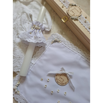 Personalizowany komplet na Chrzest Święty - szatka + świeca + pudełko na świecę