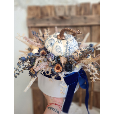 Jesienny flowerbox z dynią decoupage